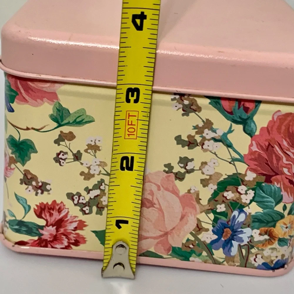 Vintage Floral Tin
